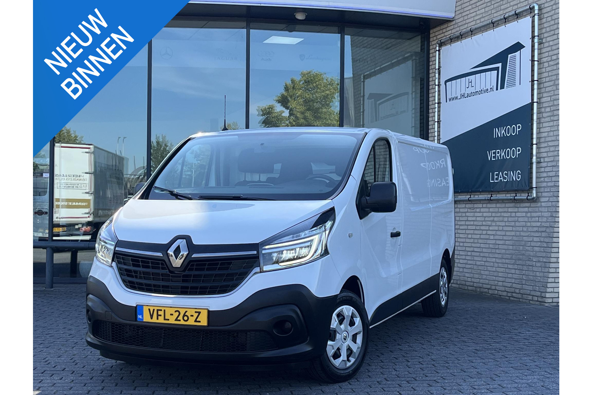 Renault Trafic 2.0 dCi 120 T29 L2H1*NAVI*HAAK*CRUISE*A/C*TEL*3PER